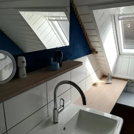 Fewo Kira, Direkt Hinterm Deich Apartamento *