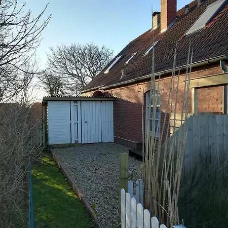 Apartamento Fewo Kira, Direkt Hinterm Deich *